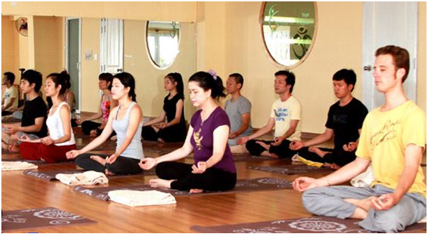 Медитация привлекает вьетнамскую молодеждь - ảnh 1